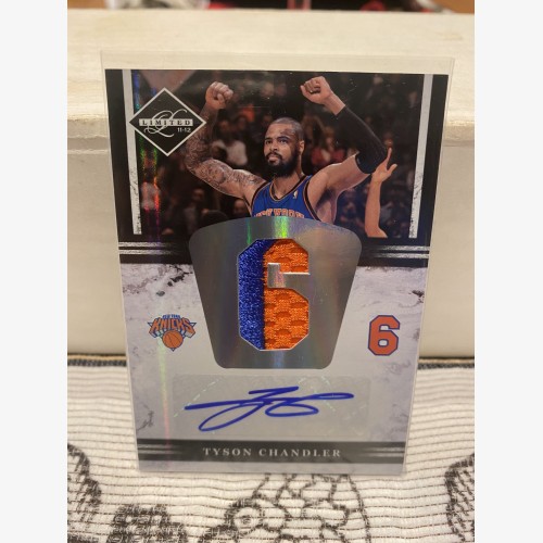 2011-12 Limited Jumbo Jersey Numbers Signatures Prime #7 Tyson Chandler 06/25 Jersey Number